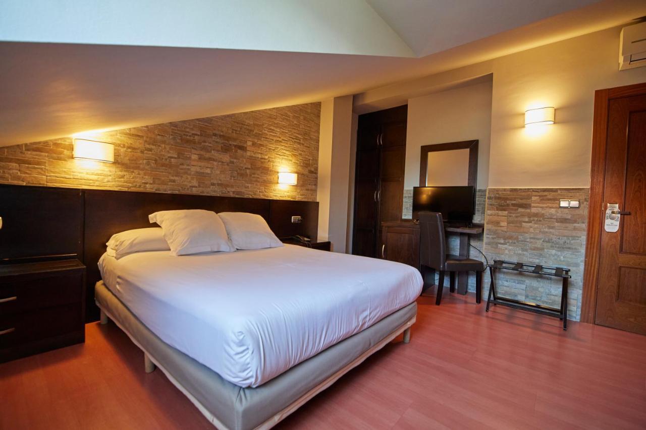 Hotel Villalegre Avilés Екстериор снимка