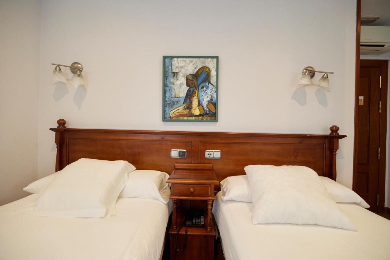 Hotel Villalegre Avilés Екстериор снимка