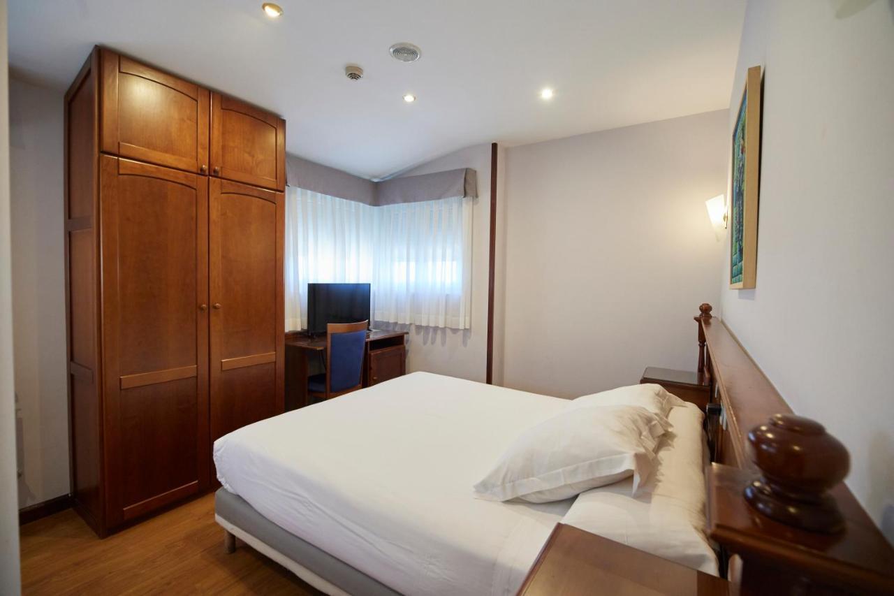 Hotel Villalegre Avilés Екстериор снимка