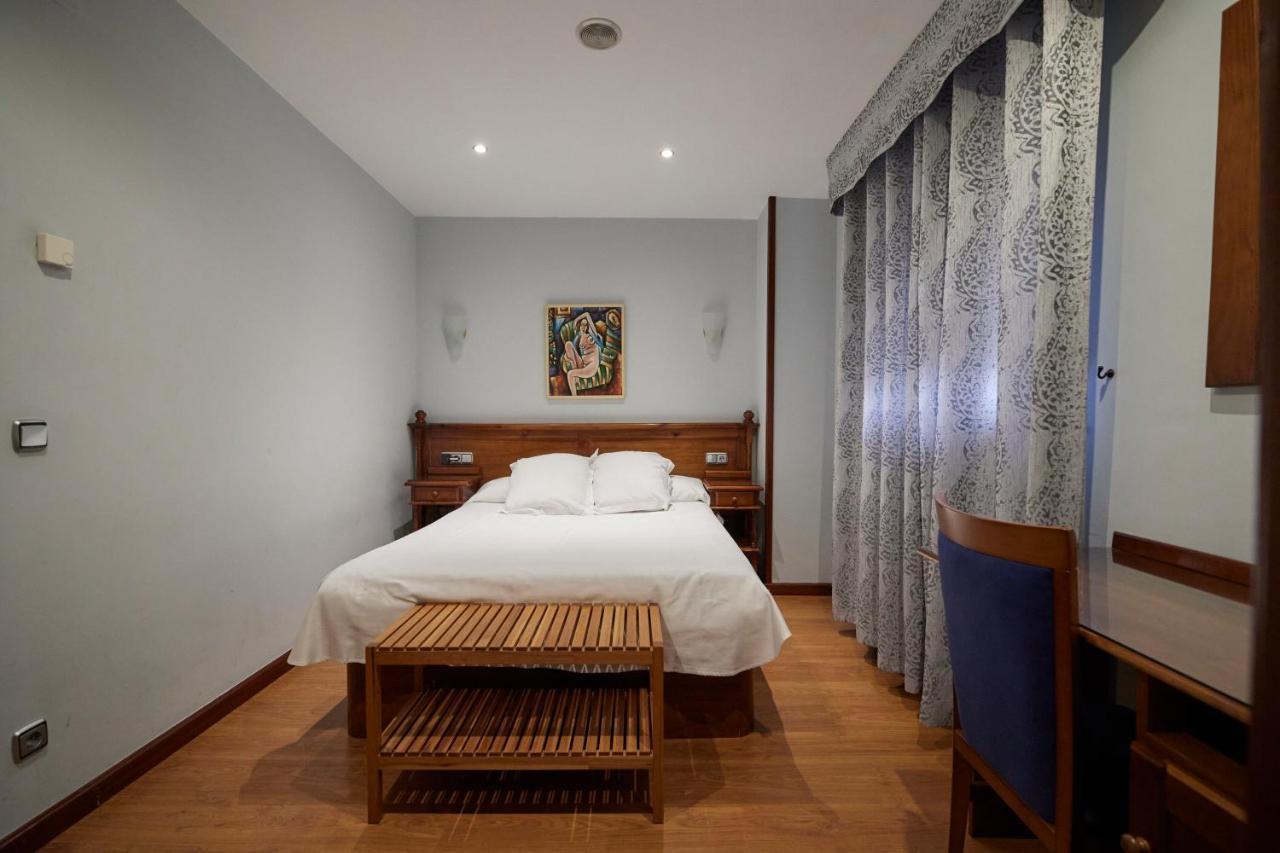 Hotel Villalegre Avilés Екстериор снимка