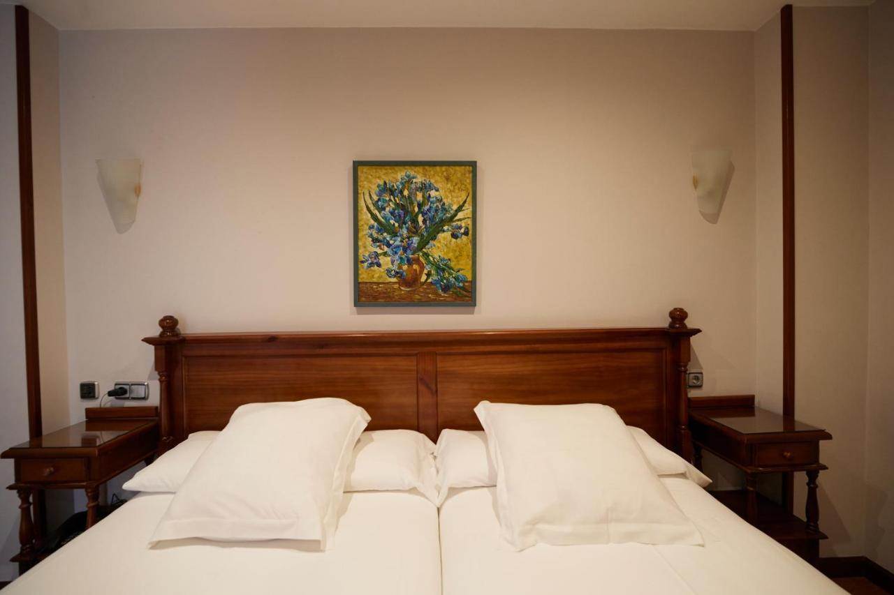 Hotel Villalegre Avilés Екстериор снимка