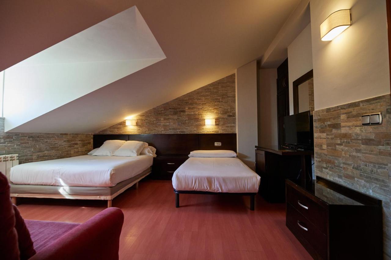 Hotel Villalegre Avilés Екстериор снимка