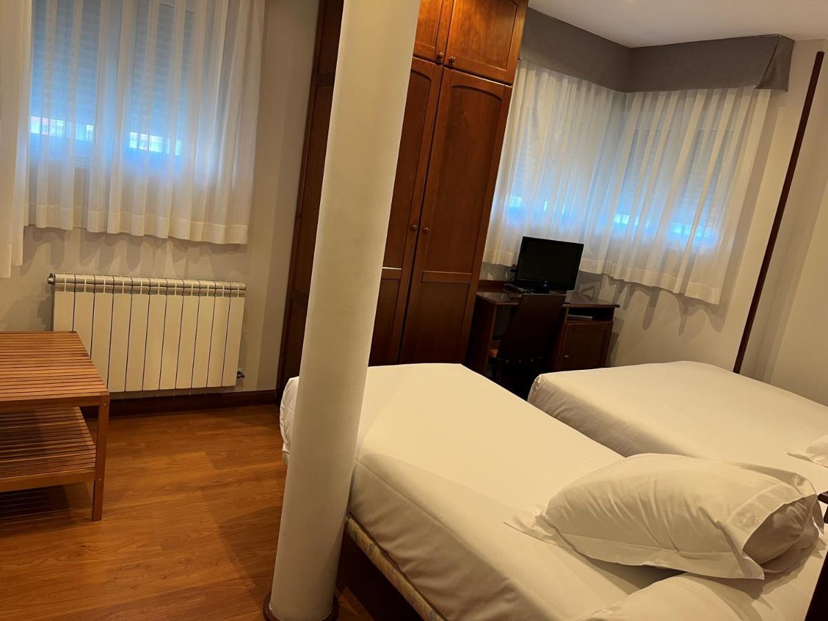 Hotel Villalegre Avilés Екстериор снимка